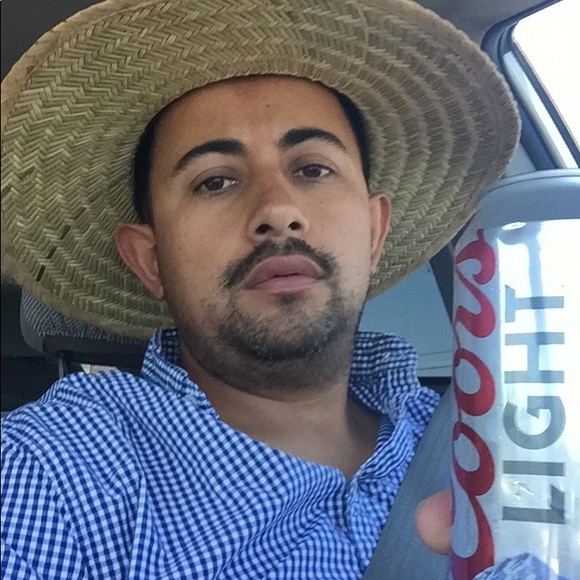 Meet your Posher, Guillermo - Picture 1 of 1